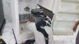 فني ثلاجات رقم 66005635 صيانة وكفالة مضمونة